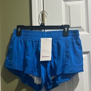 Lulu lemon shorts hotty hots 2.5 inseam lined